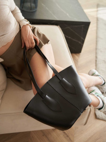 Сумка WeLassie модель stilxna-zhnocha-sumochka-marta-chornij Фото