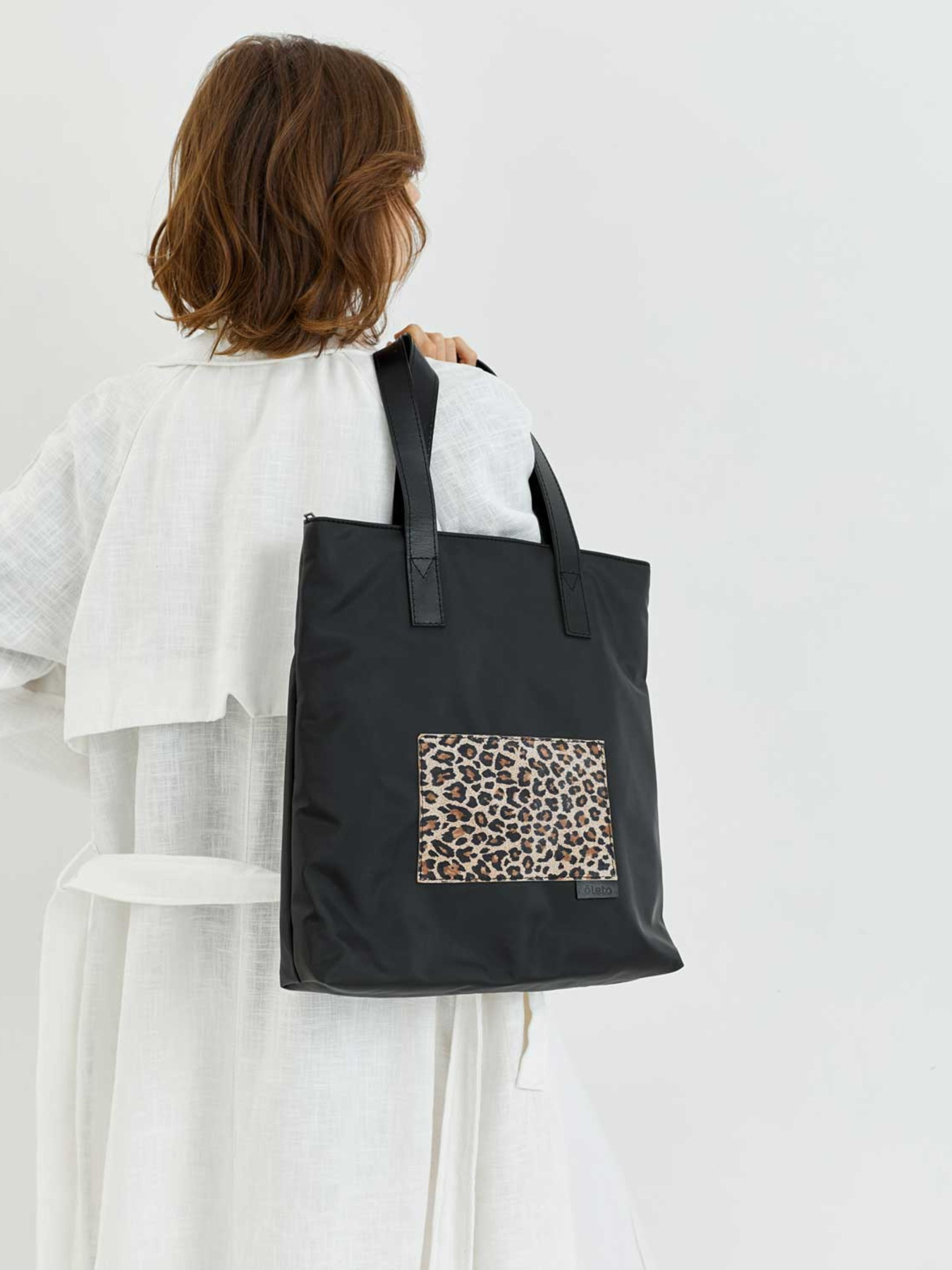 Шоппер WeLassie модель shkrqna-zhnocha-sumka-leo-chornij Фото