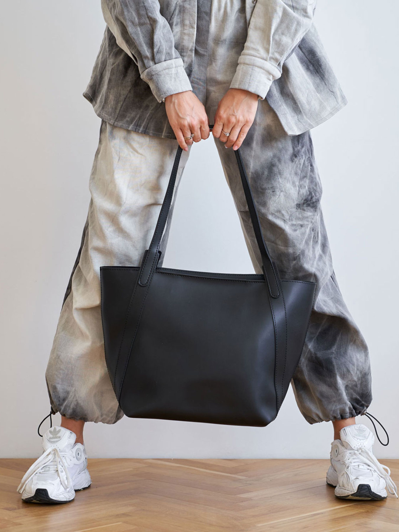 Шоппер WeLassie модель zhnocha-sumka-brtn-chornij Фото