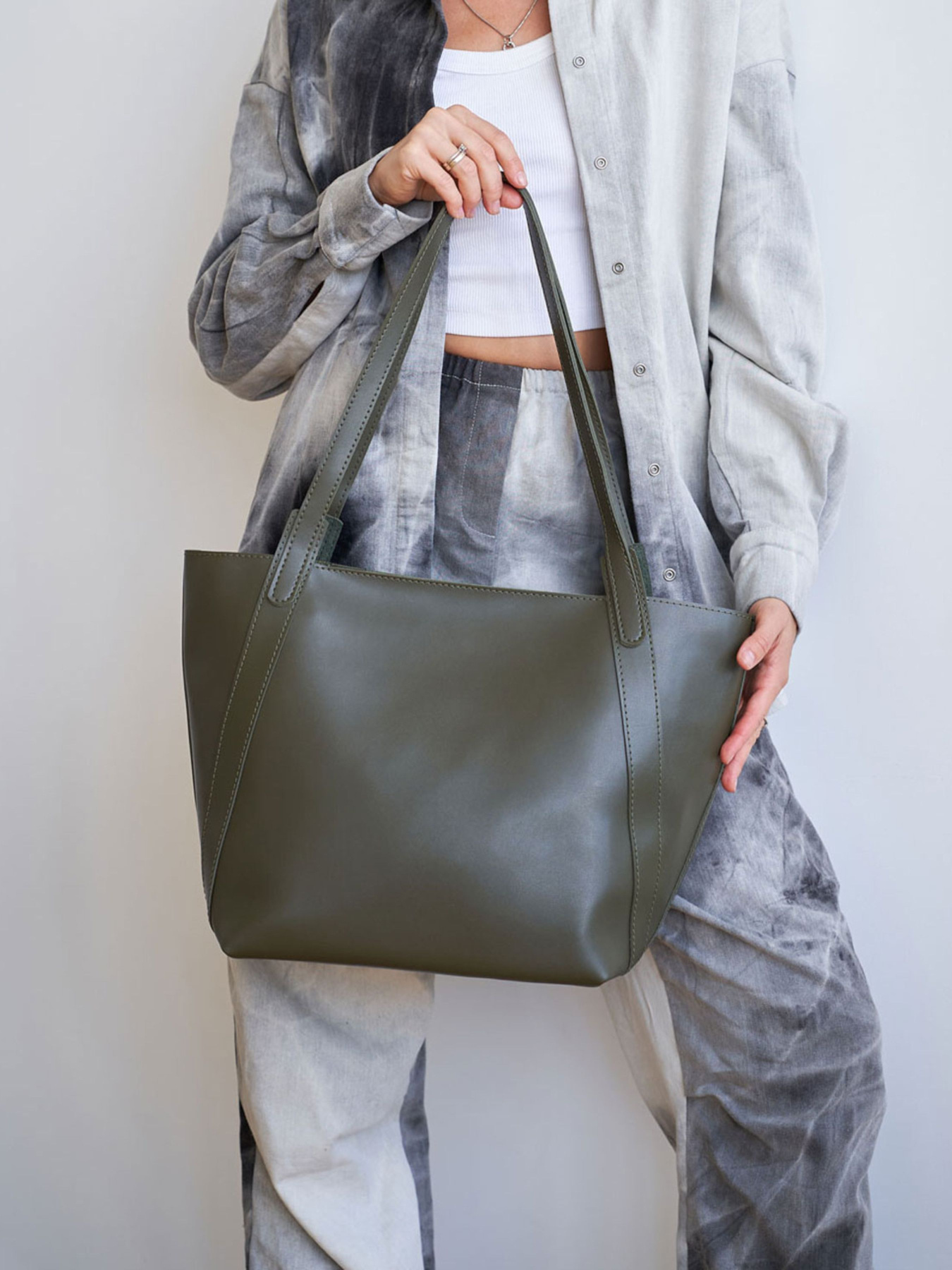 Шоппер WeLassie модель zhnocha-sumka-brtn-olivkovij Фото