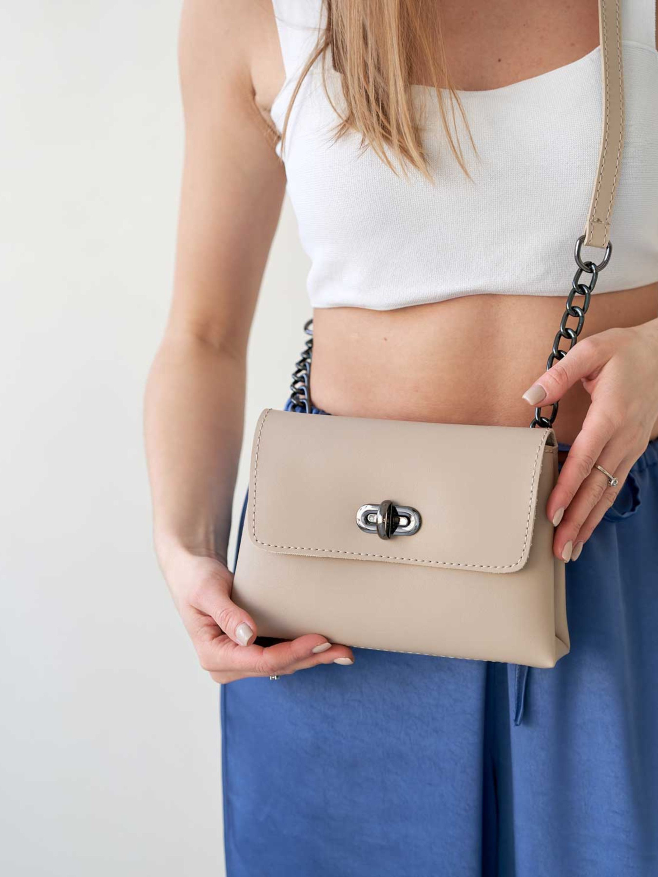 Сумка WeLassie модель zhnocha-sumka-bella-bezhevij Фото