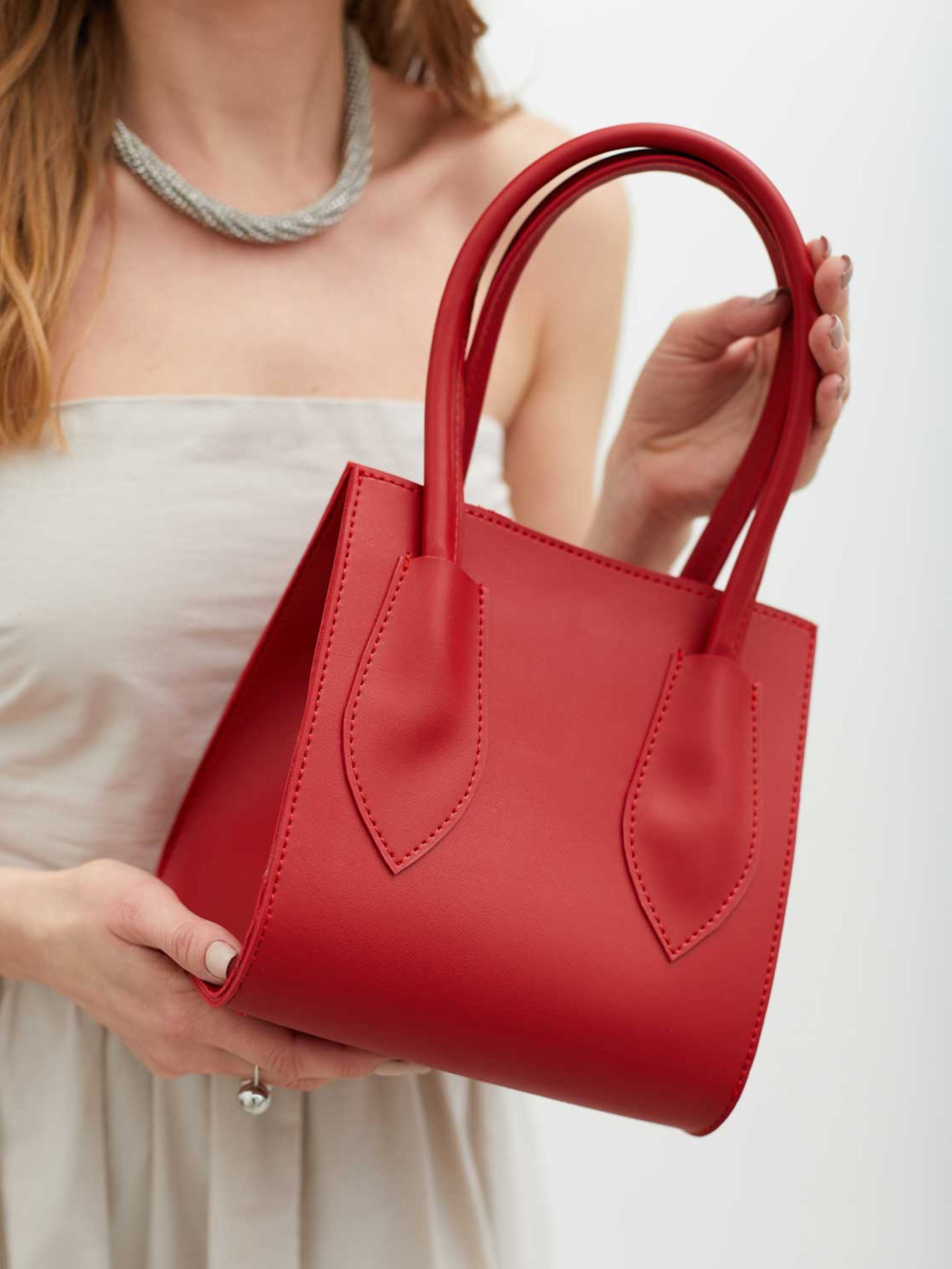 Сумка WeLassie модель stilxna-zhnocha-sumochka-lana-chervonij Фото