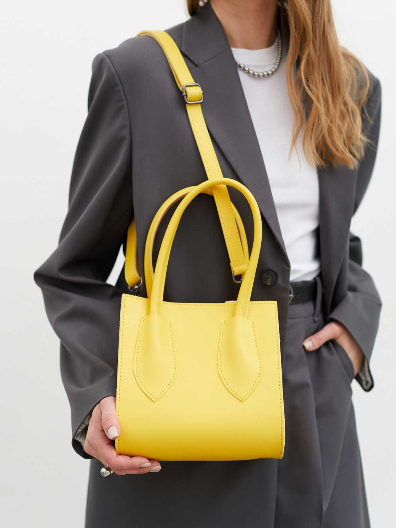 Сумка WeLassie модель stilxna-zhnocha-sumochka-lana-zhovtij Фото