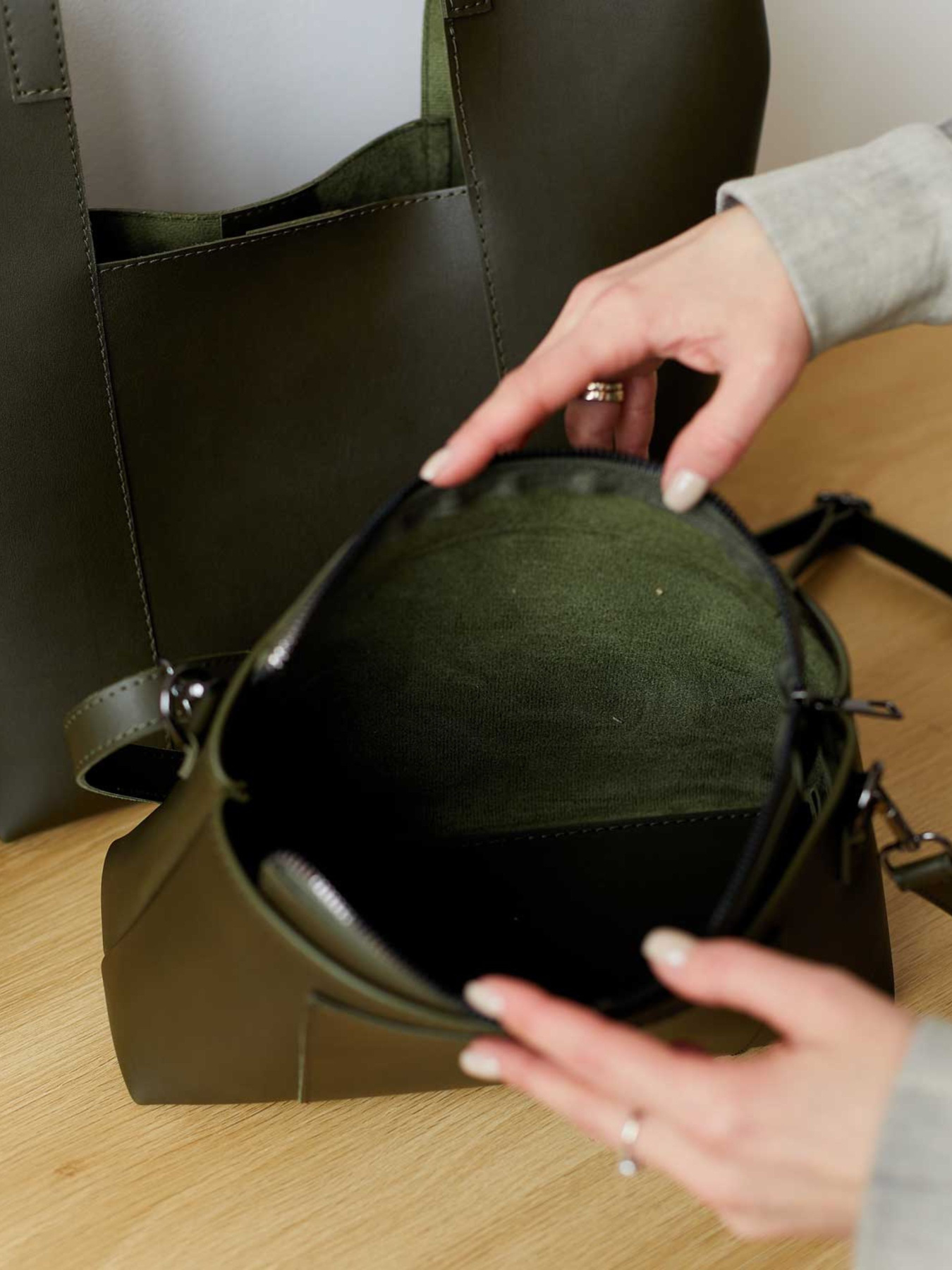 Шоппер WeLassie модель zhnocha-sumka-trejs-olivkovij Фото