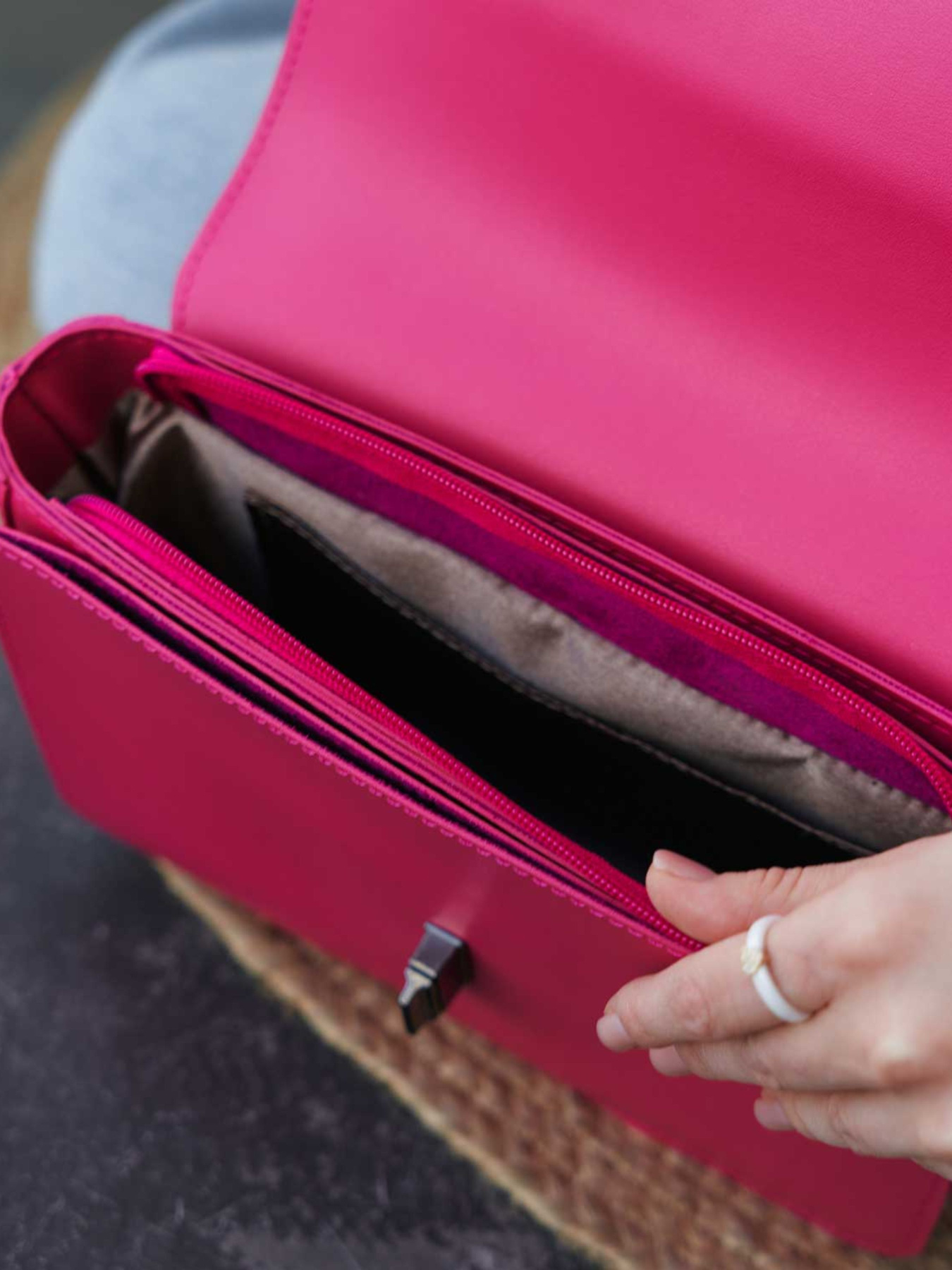 Сумка WeLassie модель stilxna-zhnocha-sumochka-regna-rozhevij Фото