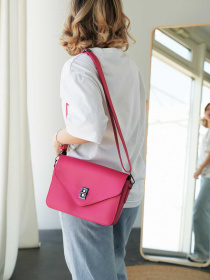 Сумка WeLassie модель stilxna-zhnocha-sumochka-regna-rozhevij Фото