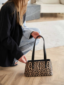 Сумка WeLassie модель stilxna-zhnocha-sumochka-sxyuzen-leopard Фото