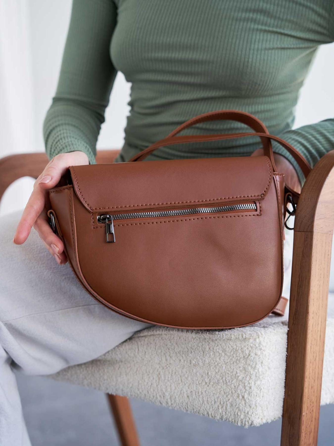 Сумка WeLassie модель stilxna-zhnocha-sumochka-lyus-karamelxnij Фото