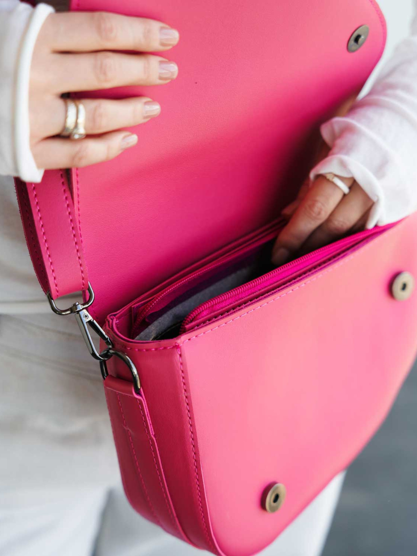 Сумка WeLassie модель stilxna-zhnocha-sumochka-lyus-rozhevij Фото