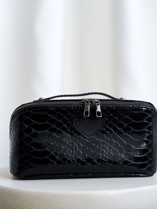 Сумка-органайзер WeLassie модель zhnocha-kosmetichka-paula-chornij Фото