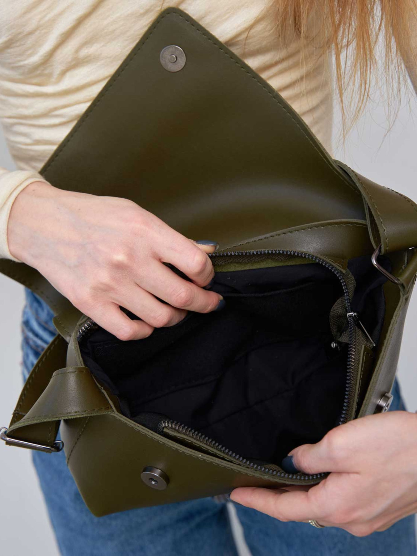 Сумка WeLassie модель zhnocha-sumka-trna-olivkovij Фото