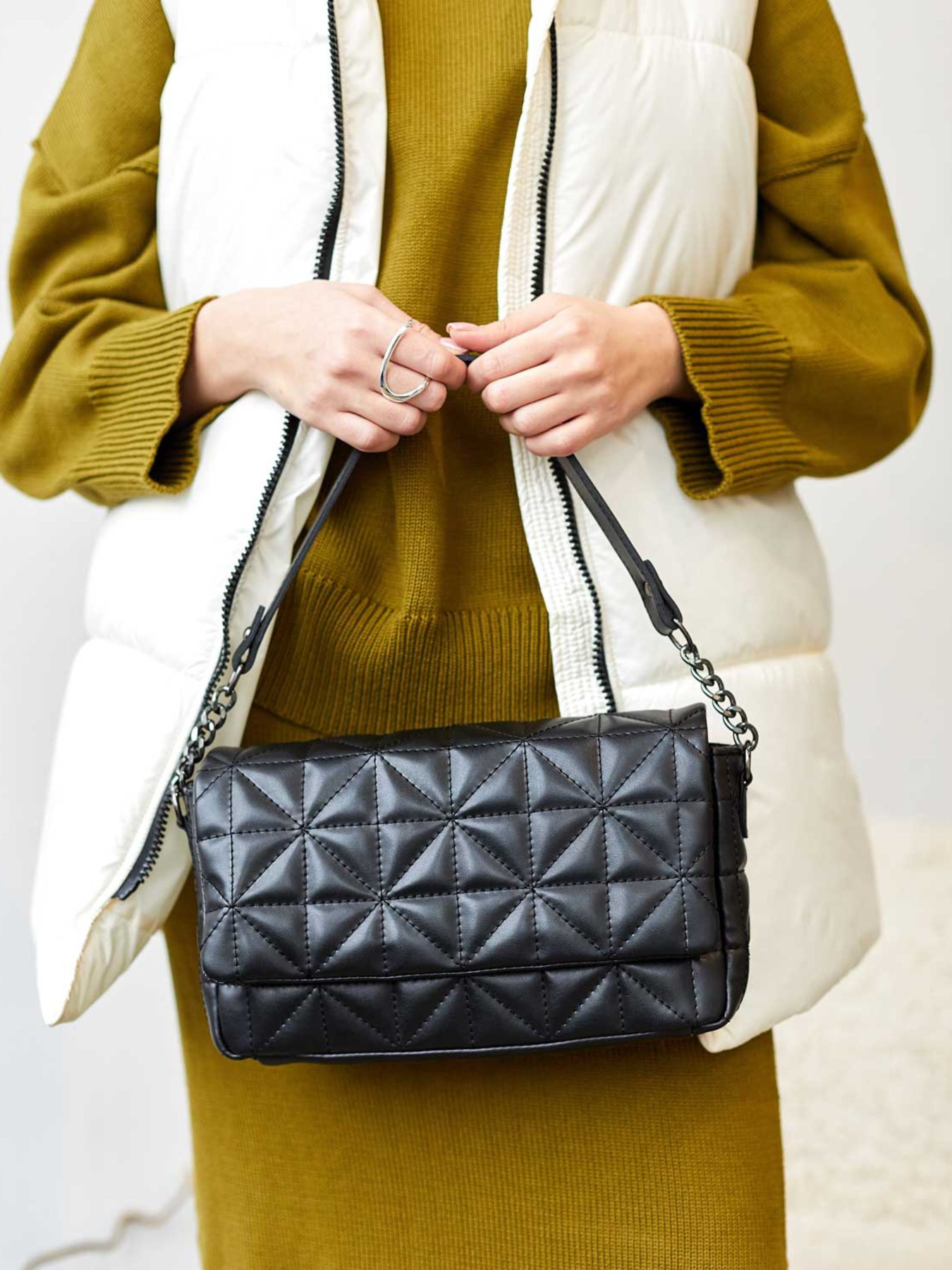 Сумка WeLassie модель sumka-zhnocha-flora-chorna Фото