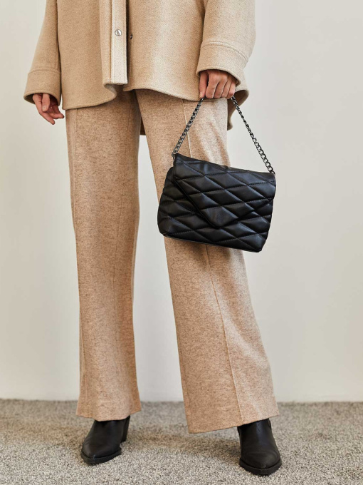 Сумка WeLassie модель zhnocha-sumka-shejla-chornij Фото