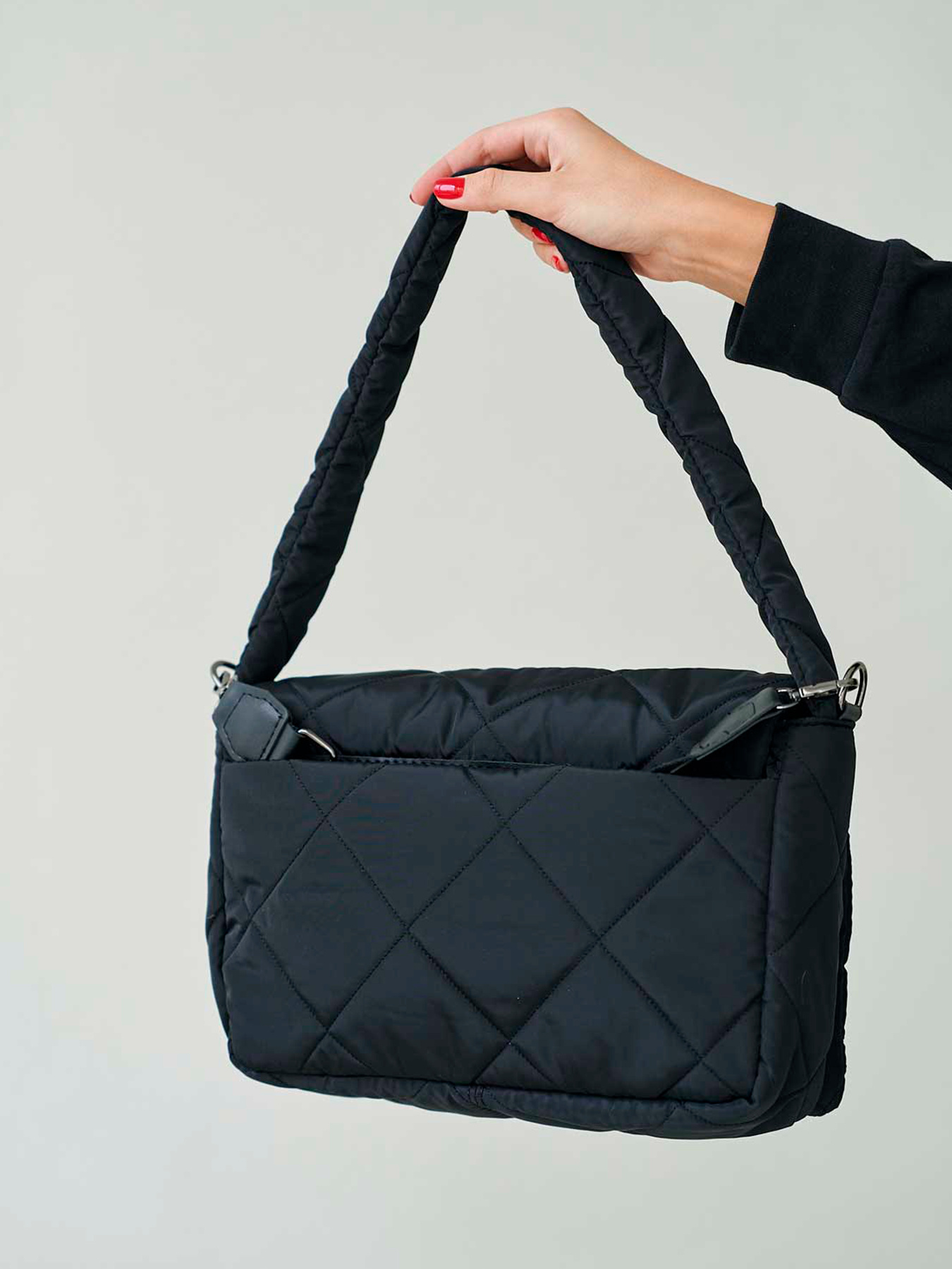 Сумка WeLassie модель sumka-zhnocha-nejlonova-lola-chornij Фото