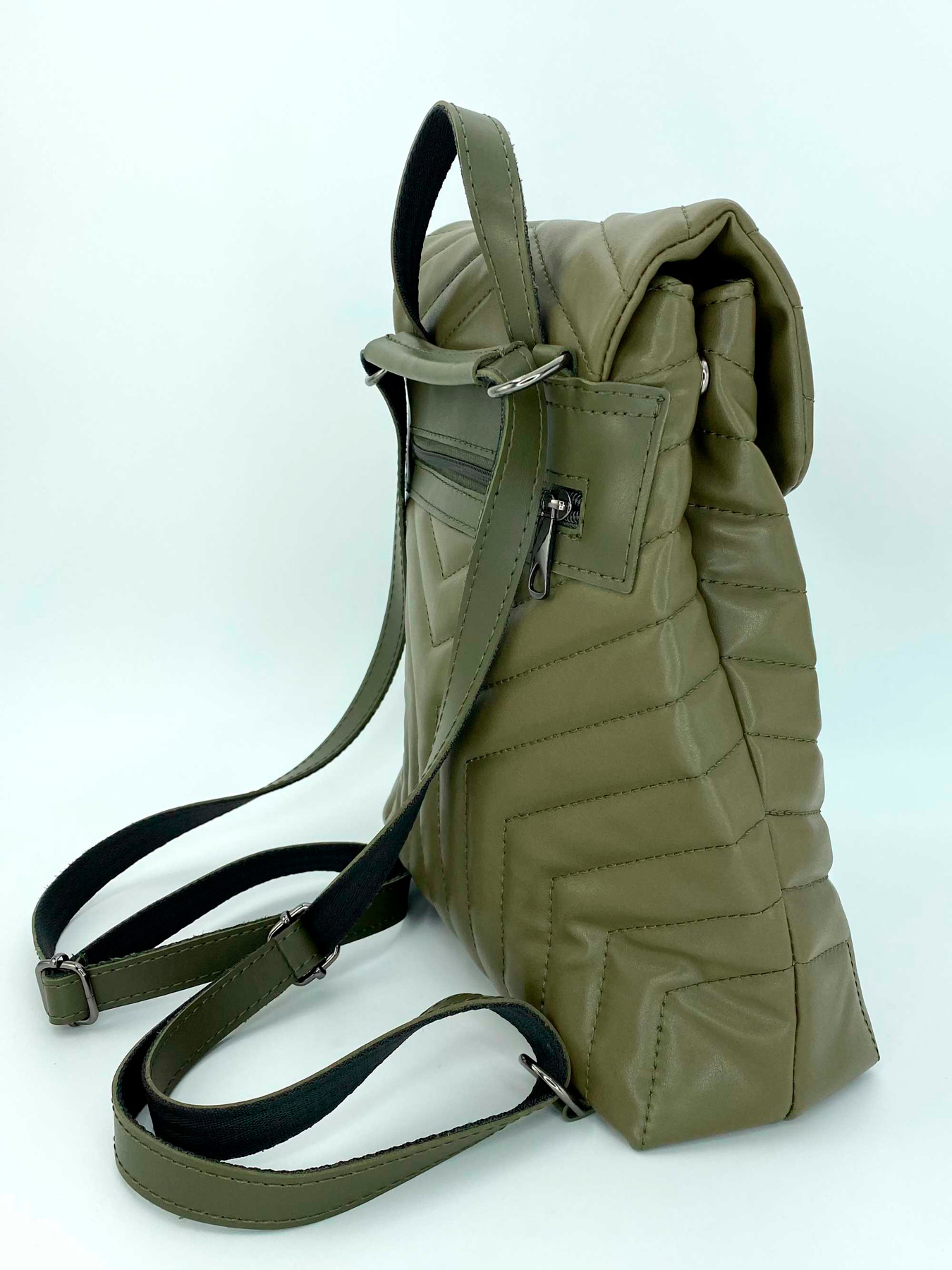 Рюкзак WeLassie модель sumka-ryukzak-luki-olivkovij Фото