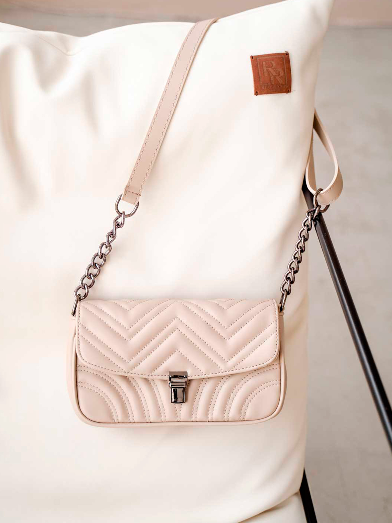 Сумка WeLassie модель zhnocha-sumka-dzhud-bezhevij Фото