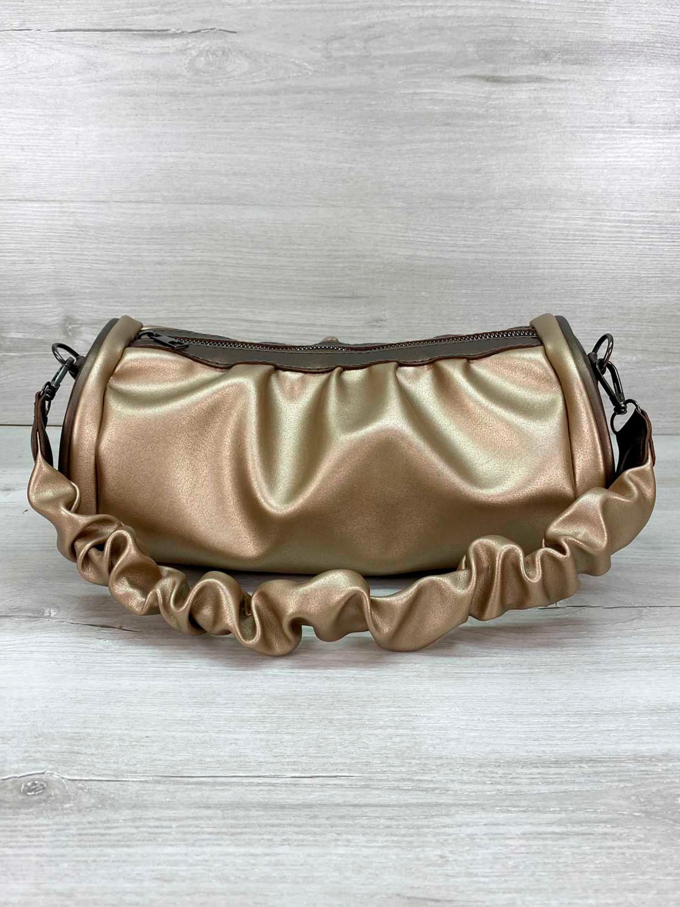 Сумка WeLassie модель zhnocha-sumka-lola-zolotij Фото