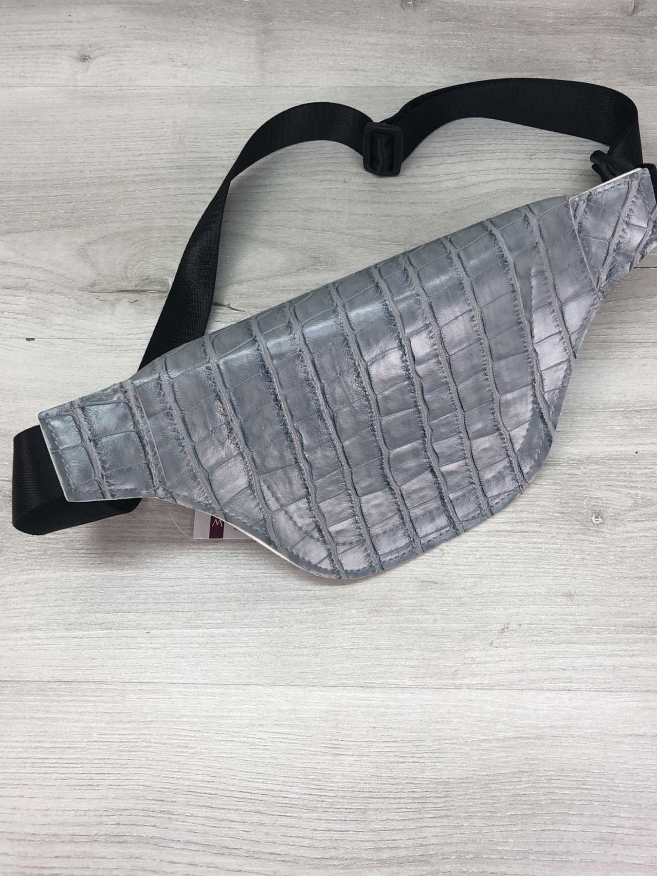 Поясна сумка WeLassie модель sumka-bananka-zhnocha-emma-sro-blakitnij Фото