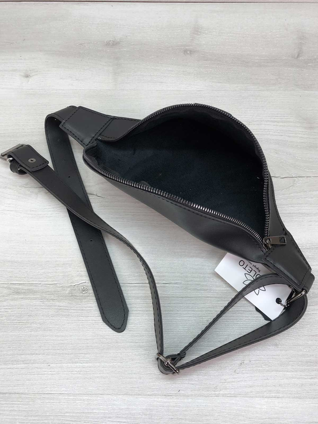 Поясная сумка WeLassie модель sumka-bananka-zhnocha-tery-chornij Фото