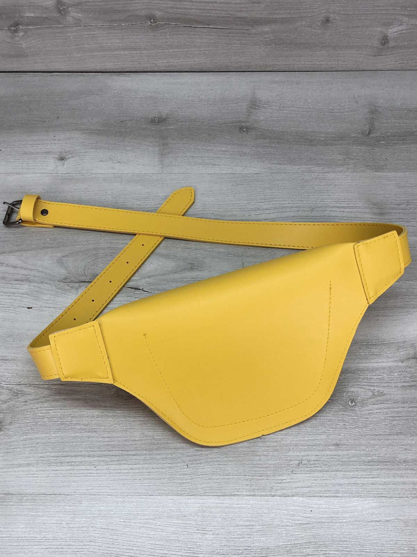 Поясна сумка WeLassie модель sumka-bananka-zhnocha-tery-zhovtij Фото