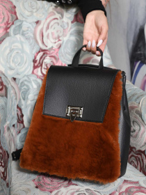 Повседневный рюкзак WeLassie модель zhnochij-ryukzak-fab-chornij-z-rudim-hutrom Фото