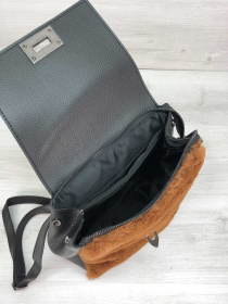 Повседневный рюкзак WeLassie модель zhnochij-ryukzak-fab-chornij-z-rudim-hutrom Фото