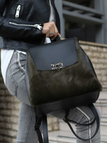 Повседневный рюкзак WeLassie модель zhnochij-ryukzak-fab-chornij-z-olivkovim-hutrom Фото