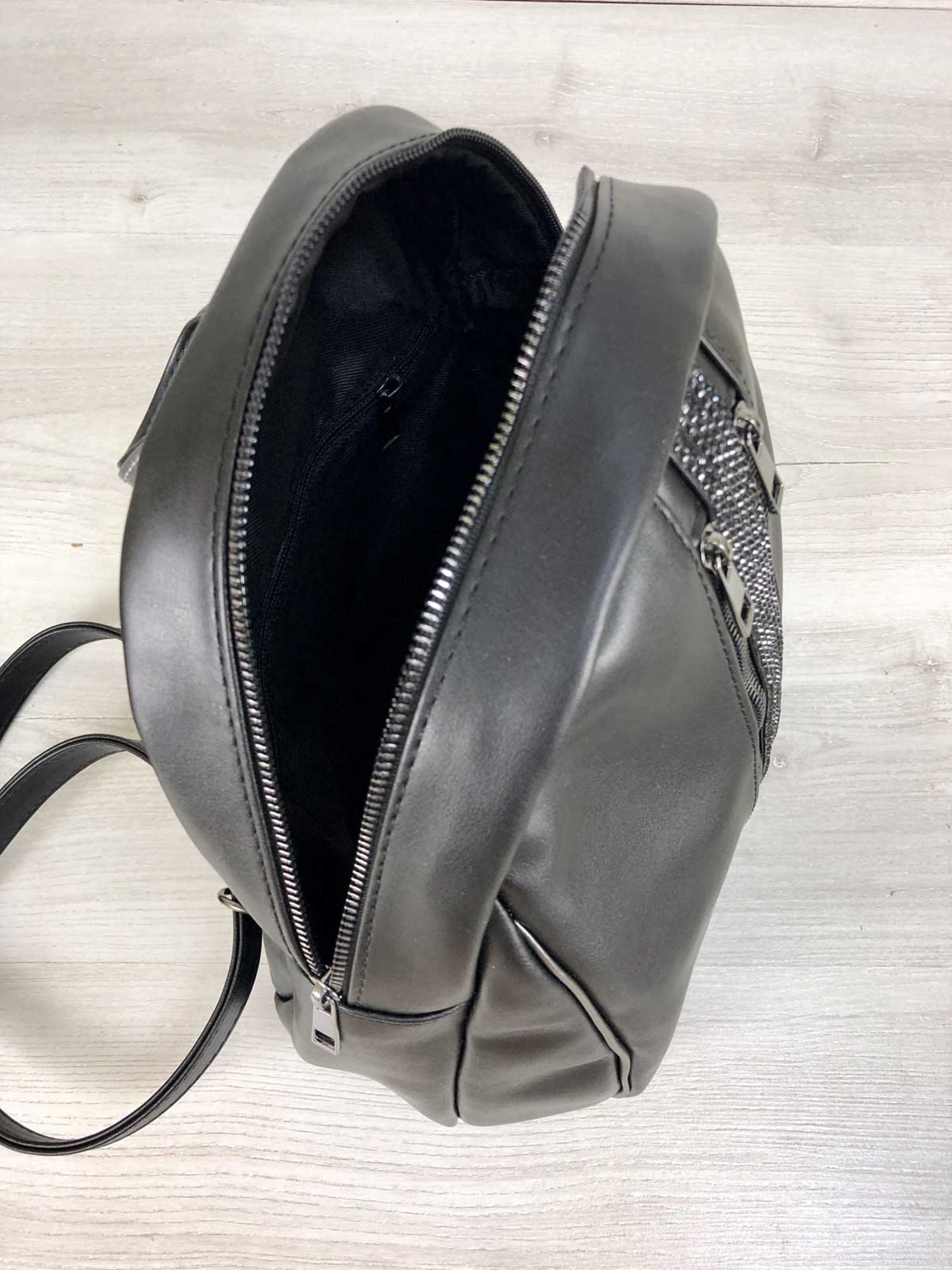 Повседневный рюкзак WeLassie модель ryukzak-yuna-chornij Фото