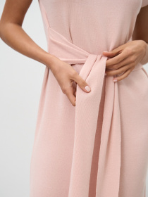 Платье миди TrikoBakh модель 2869-pudrovij Фото