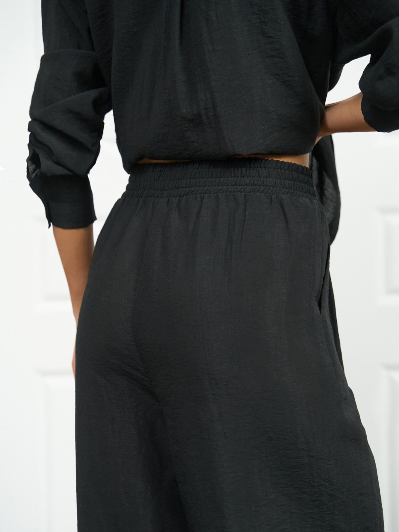 Повседневный костюм TrikoBakh Комплект (сорочка+штани) модель 3057-chornij Фото