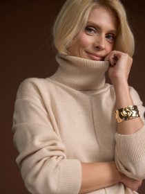 Свитер TrikoBakh модель 2874-perlina Свитер TrikoBakh модель 2874-perlina Фото