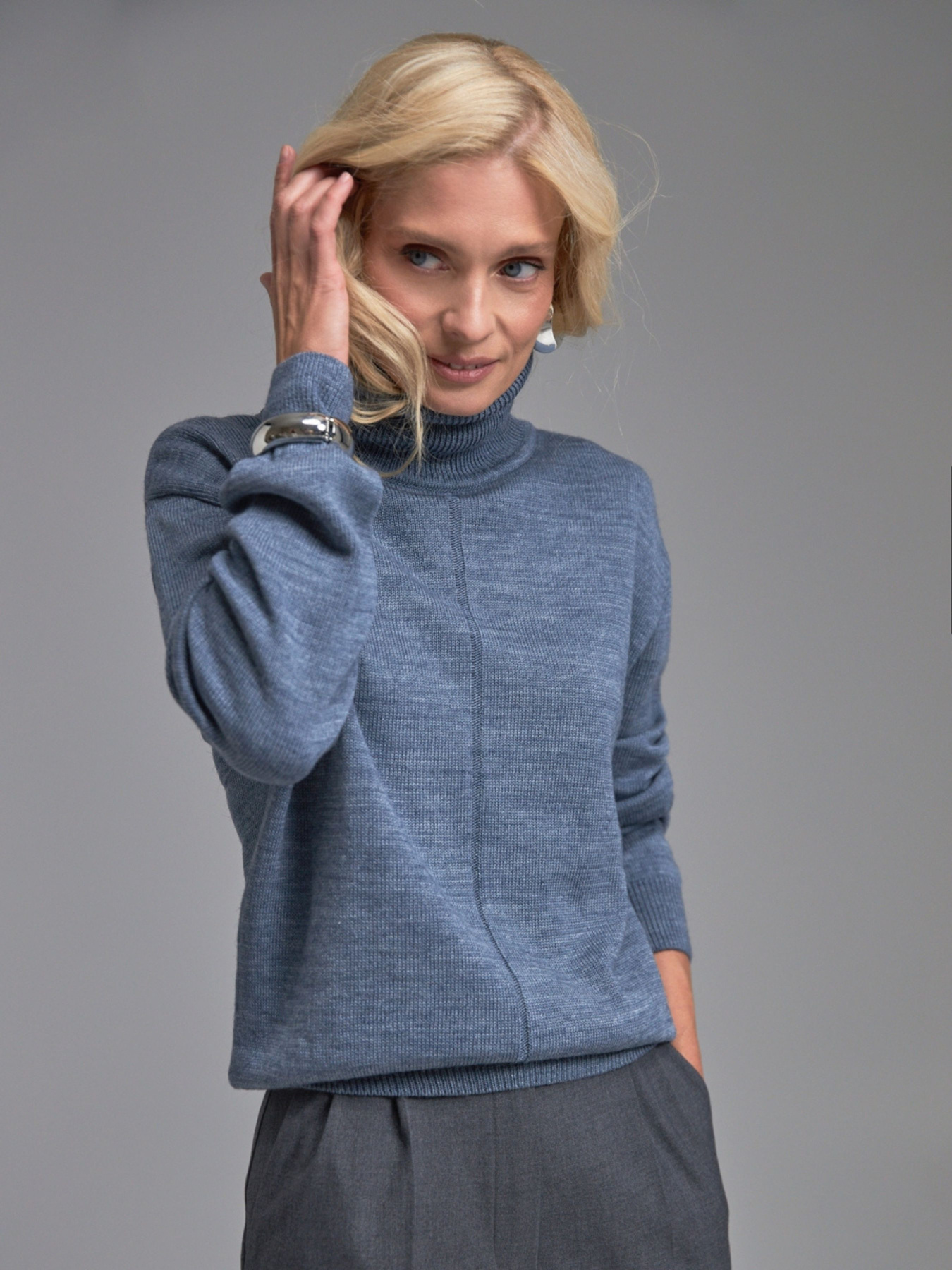 Светр TrikoBakh модель 2874-dzhinsovij Фото