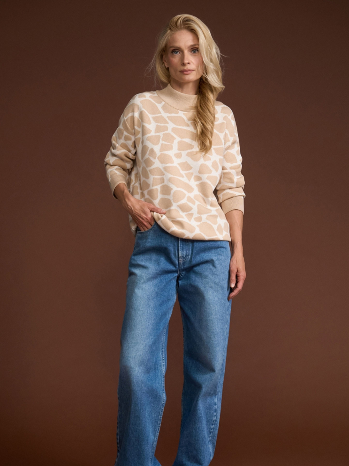 Джемпер TrikoBakh модель 2858-kremovo-molochnij Фото