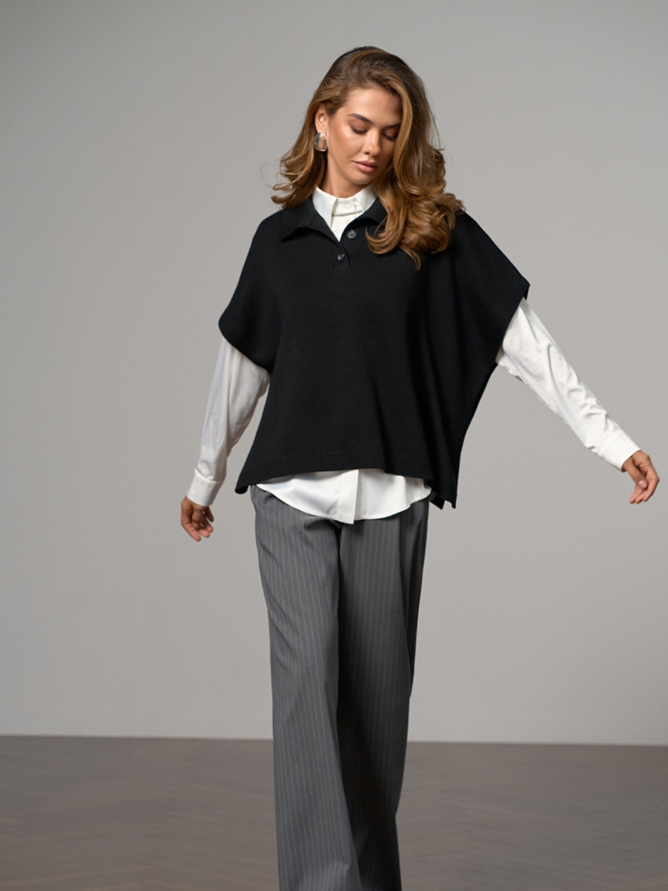 Жилет TrikoBakh модель 2885-chornij Фото