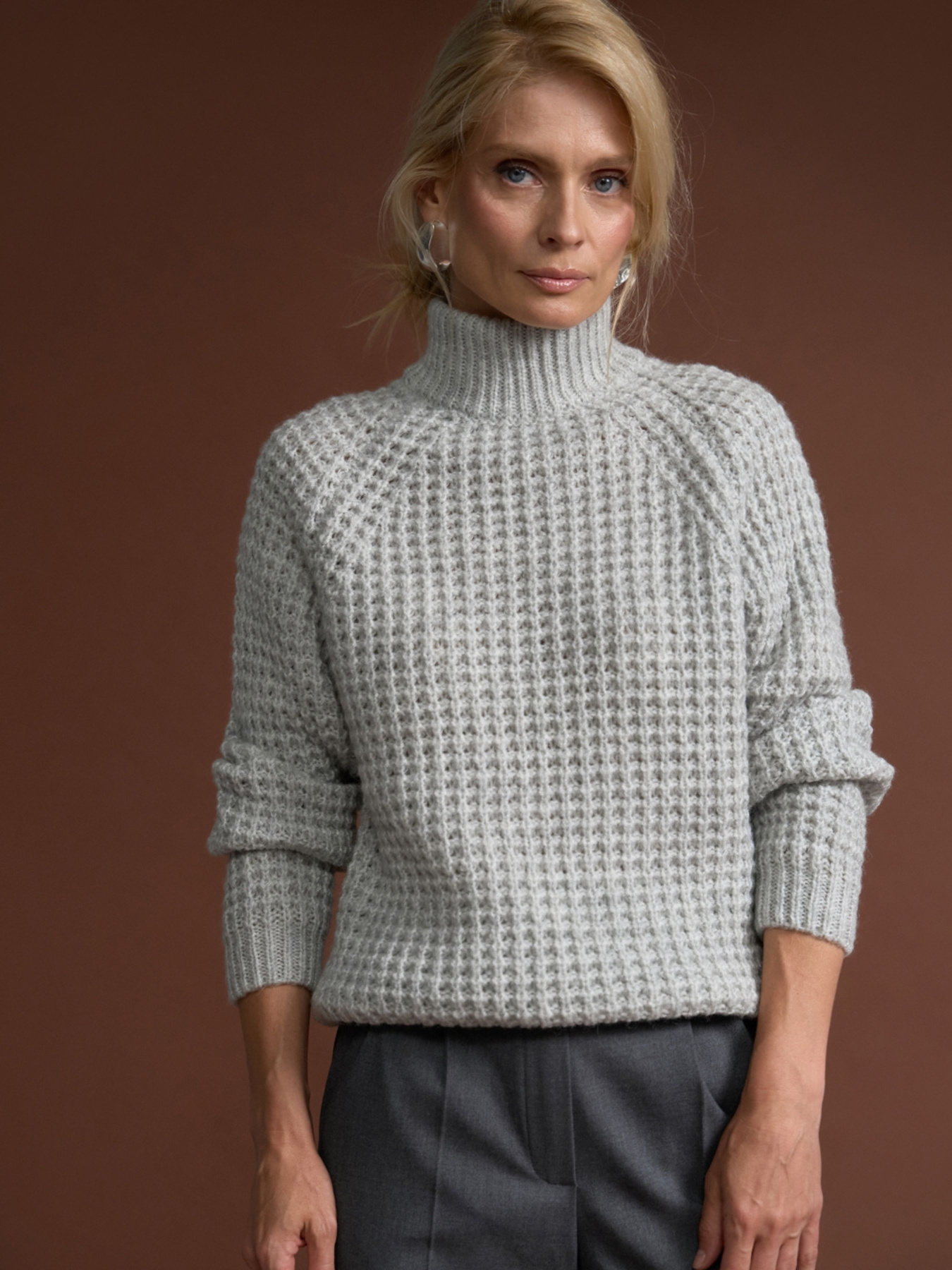 Свитер TrikoBakh модель 2878-svtlo-srij Фото