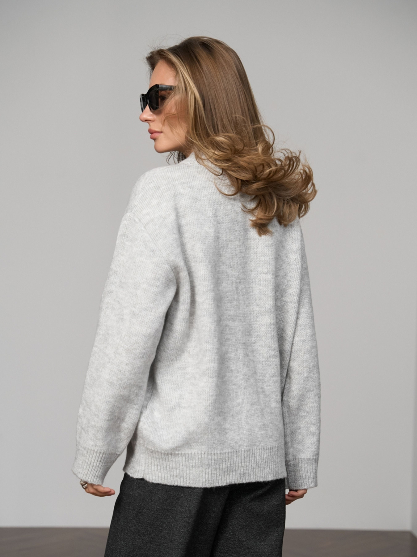 Джемпер TrikoBakh модель 2839-svtlo-srij Фото