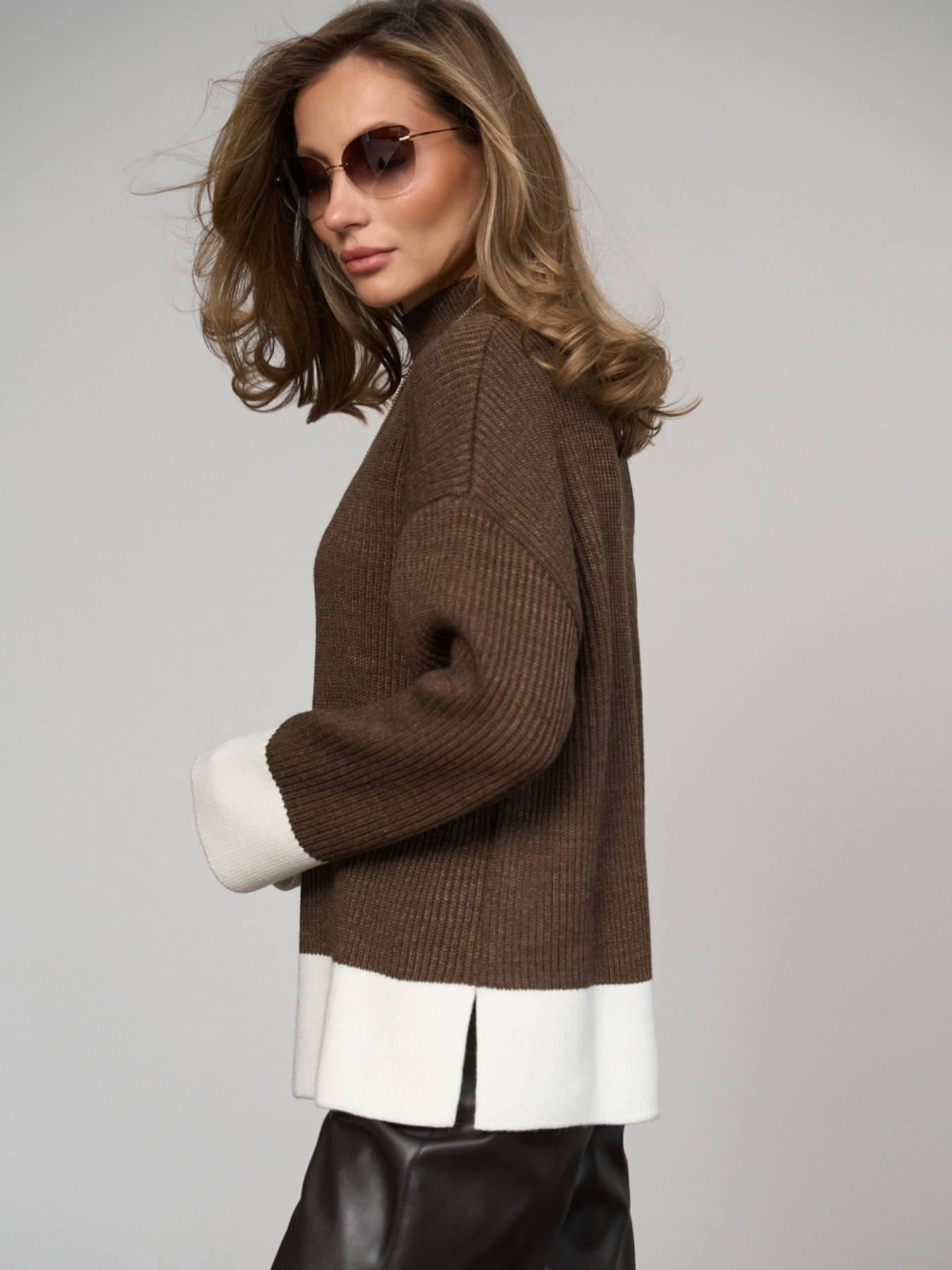 Светр TrikoBakh модель 2823-bronza-moloko Фото