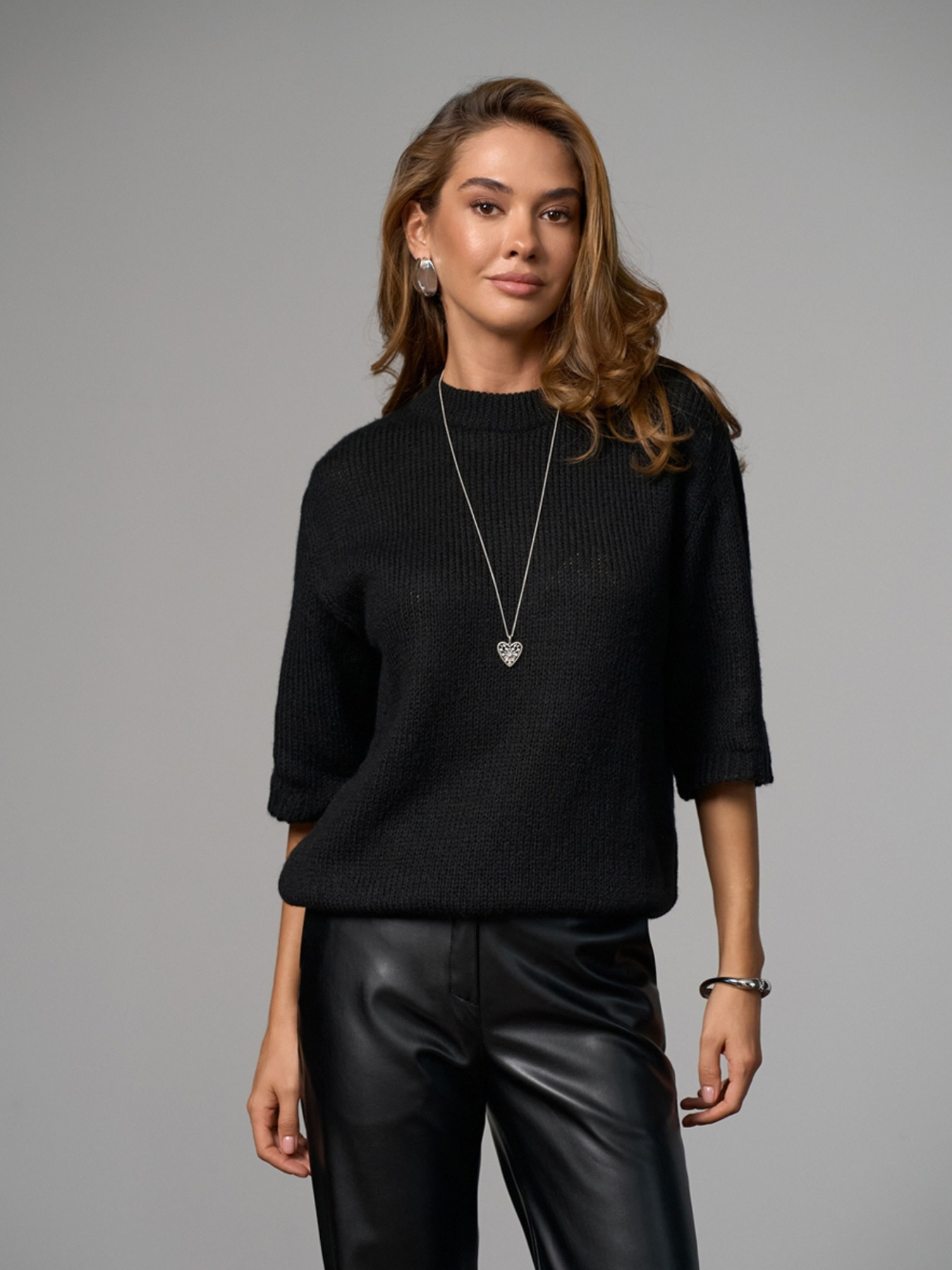 Джемпер TrikoBakh модель 2811-chornij Джемпер TrikoBakh модель 2811-chornij Фото