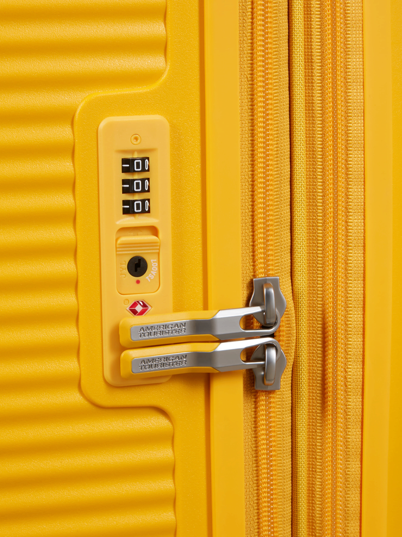 Валіза American Tourister модель 32G06009 Фото