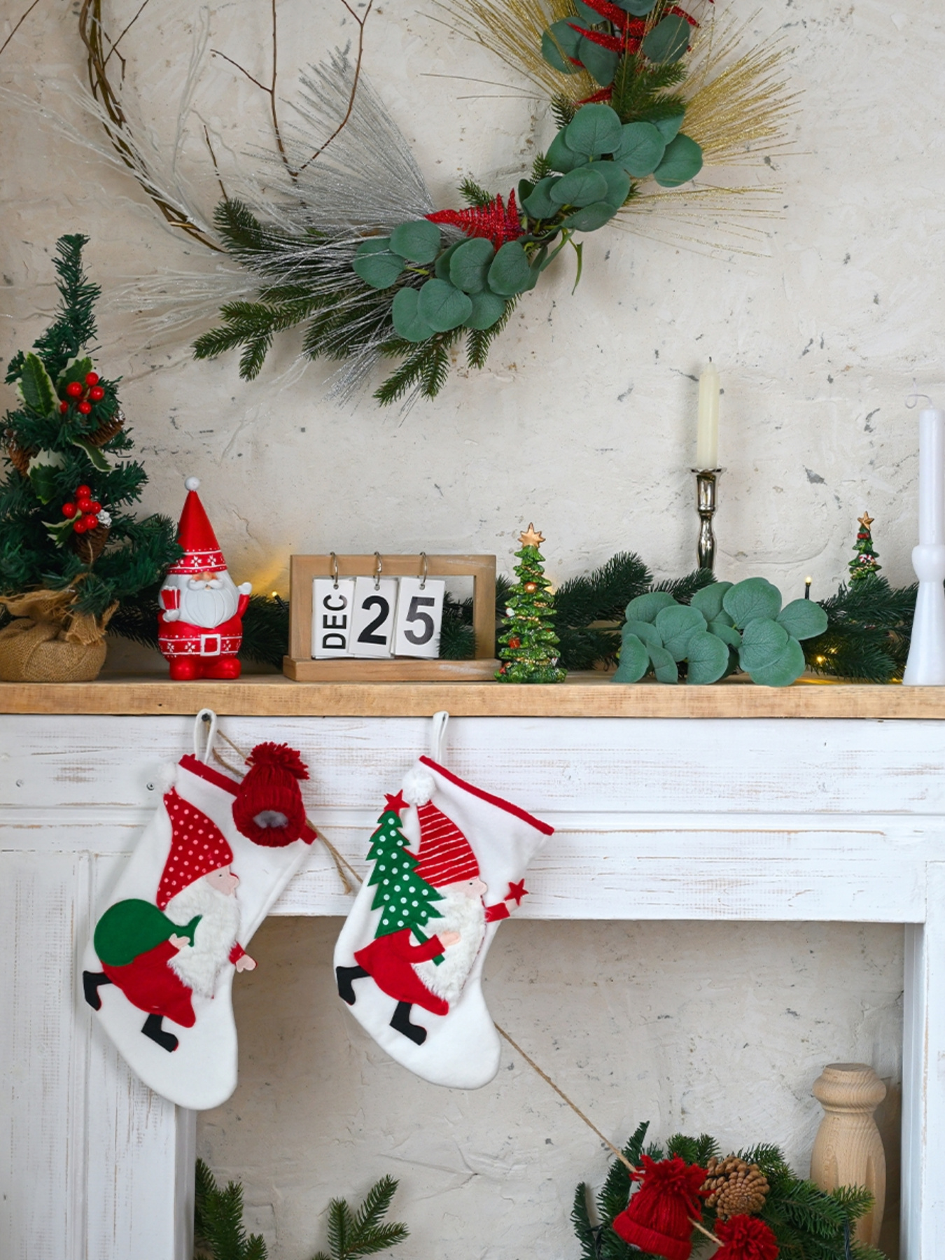 Сапожок для подарков новогодний "Гном с елкой" MBM HOME модель DH-NY-20 WHITE Фото