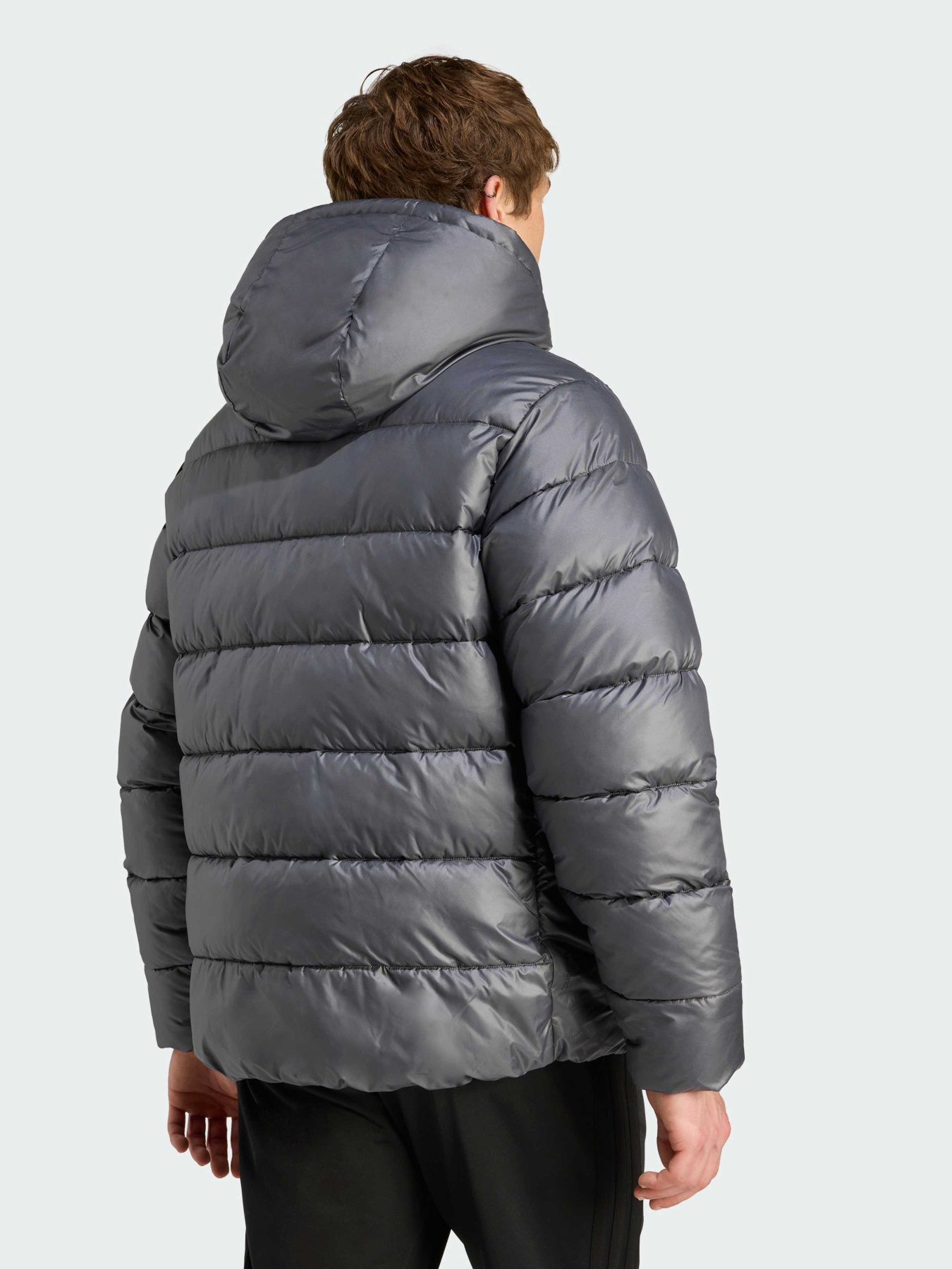 Зимняя куртка Adidas модель JM8399 Фото