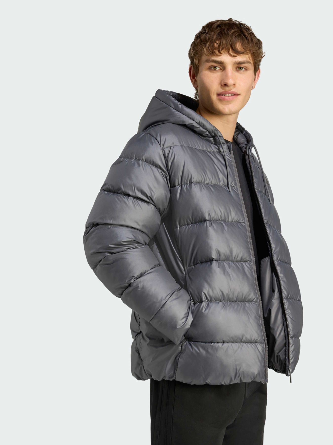 Зимняя куртка Adidas модель JM8399 Фото