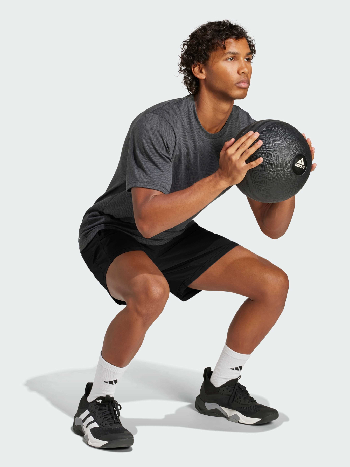 Шорты спортивные Adidas модель JM3655 Фото