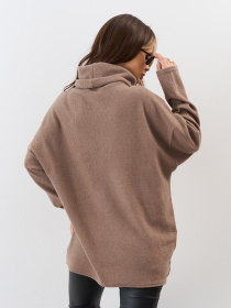 Свитер ISSA Plus модель 15336_темно_бежевый Свитер ISSA Plus модель 15336_темно_бежевый Фото