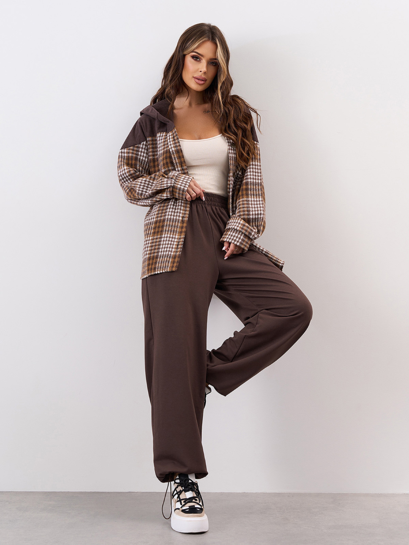 Штаны спортивные ISSA Plus модель 15337B_темно_коричневый Фото