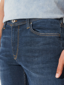 Зауженные джинсы Mustang Jeans Vegas Slim модель 2014590 Фото