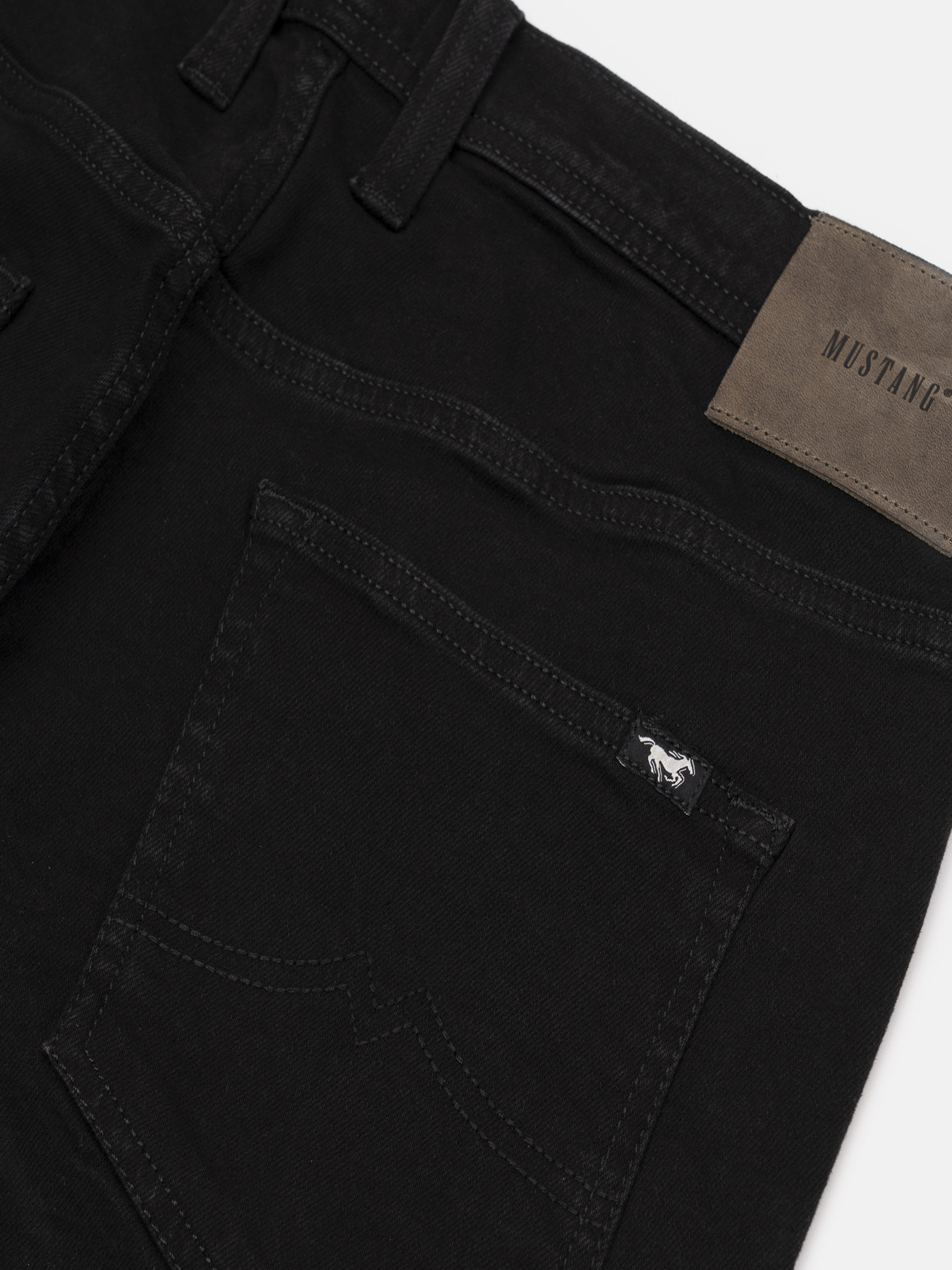 Зауженные джинсы Mustang Jeans Oregon Slim модель 1014594 Фото