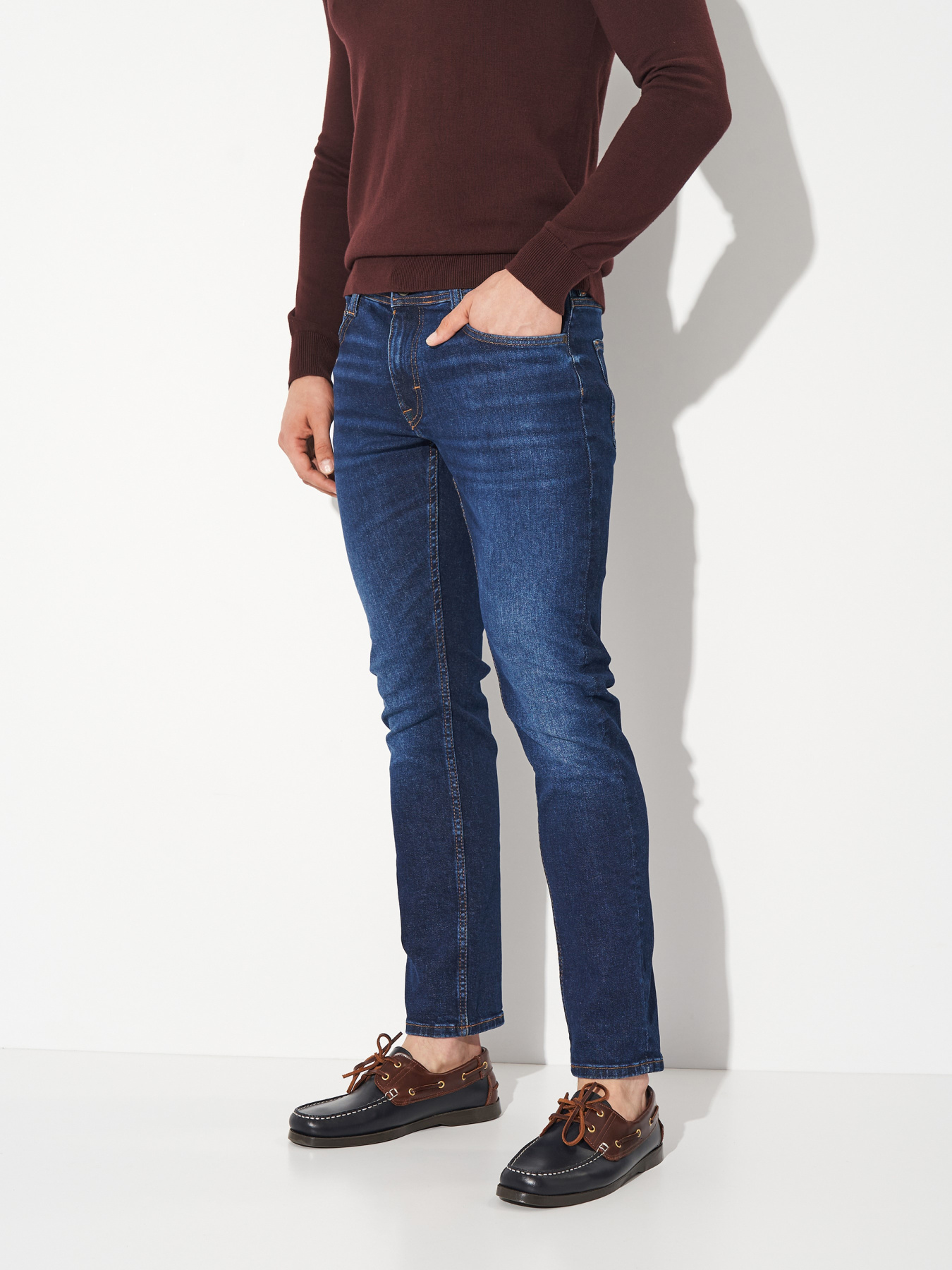 Зауженные джинсы Mustang Jeans Oregon Slim модель 1015865 Фото