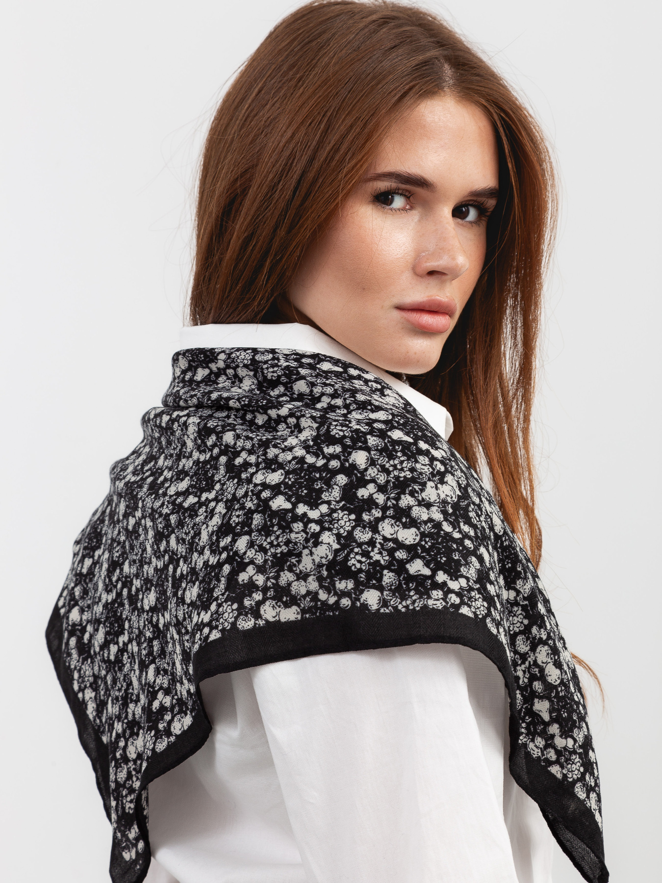 Платок Famo модель APL-8252_01 Фото