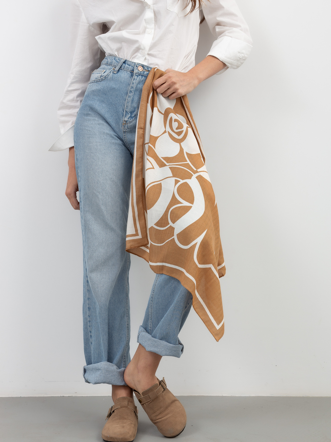 Платок Famo модель APL-8255_03 Фото